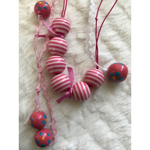 Pink Patterned Necklace - Picture 2 of 7